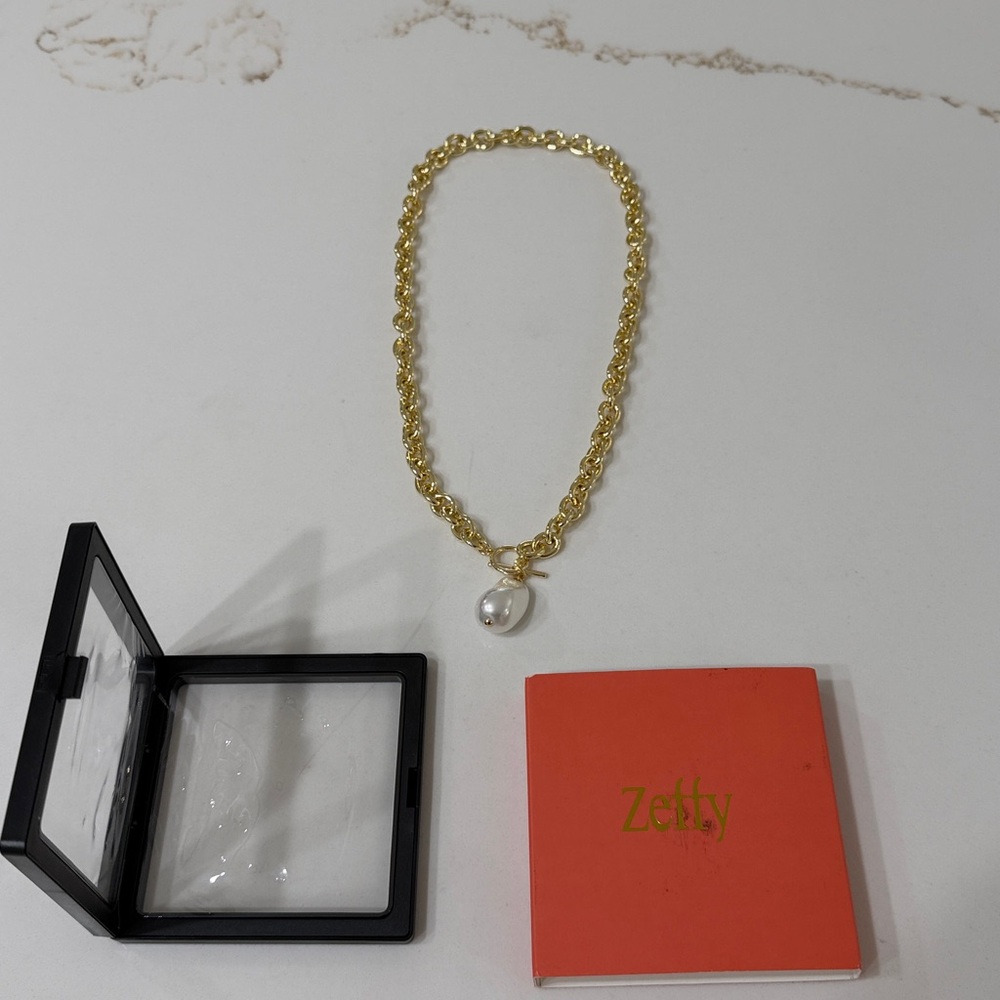 NWT Zeffy Gold Chain Necklace with Pearl Pendant